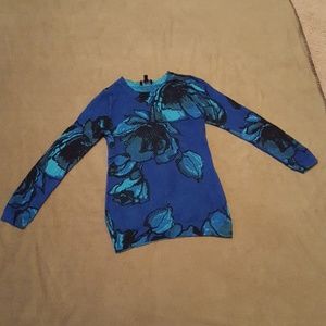 XS - The Limited - Blue Flower Mesh-Like Sweater